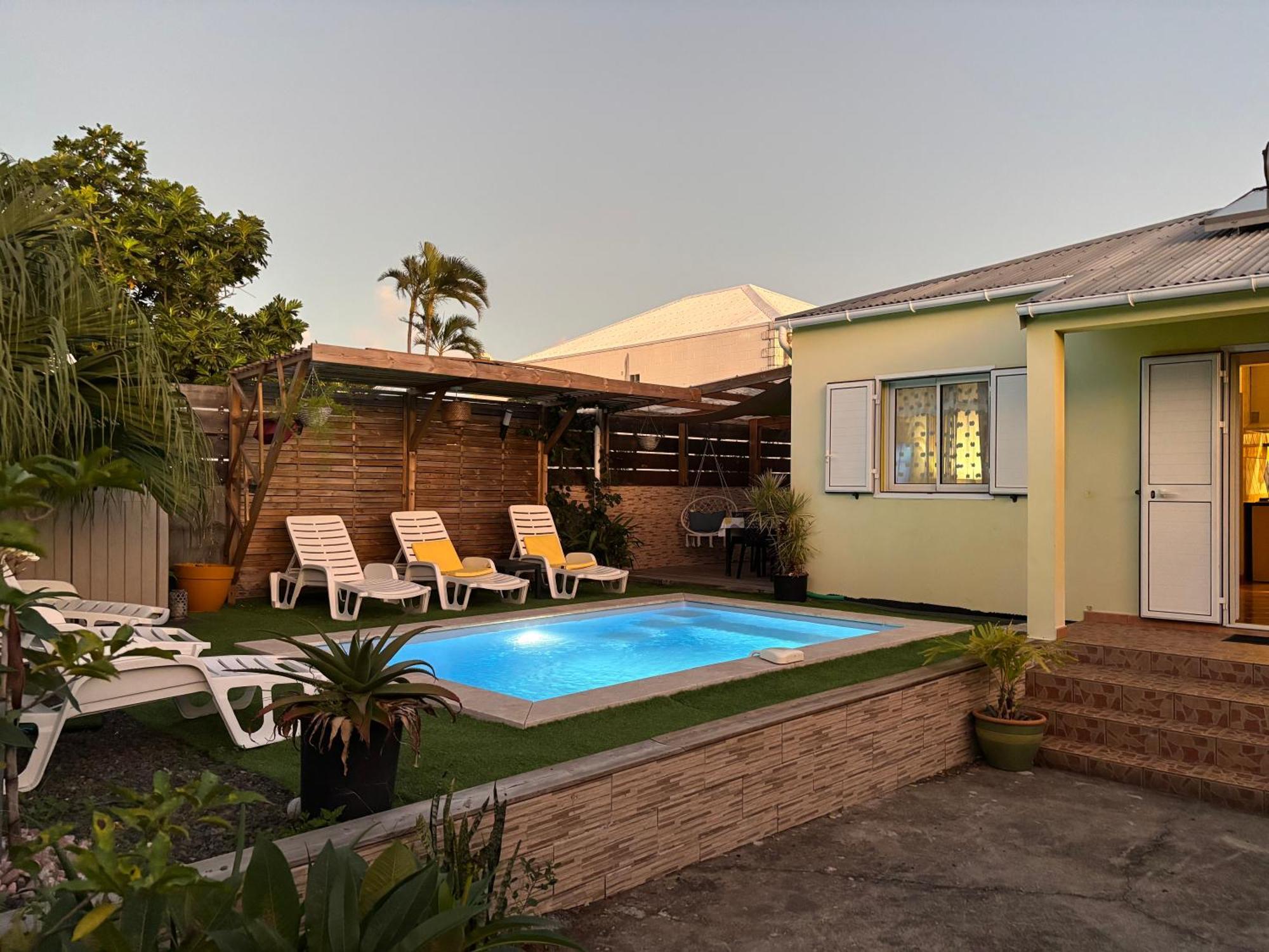 Anais Pool Villa Saint-Joseph Exterior photo